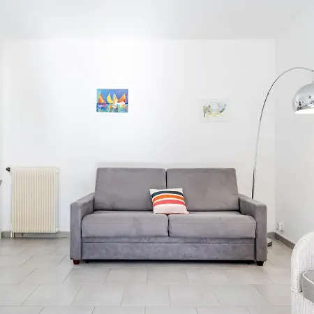 Studio Joanis-1 By Interhome