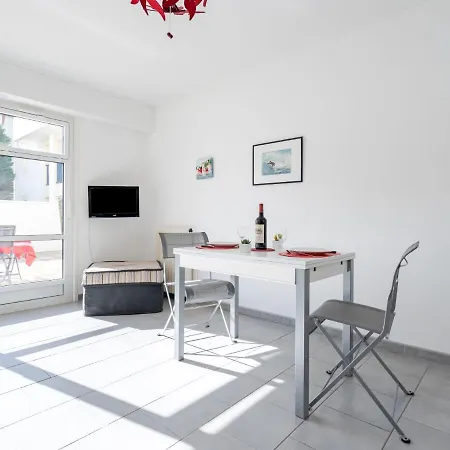 Apartment Studio Joanis-1 By Interhome