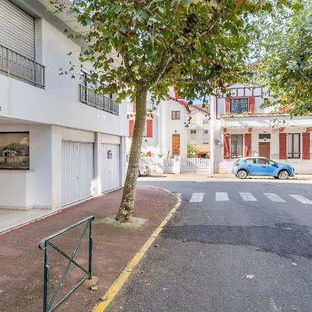 Studio Joanis-1 By Interhome *